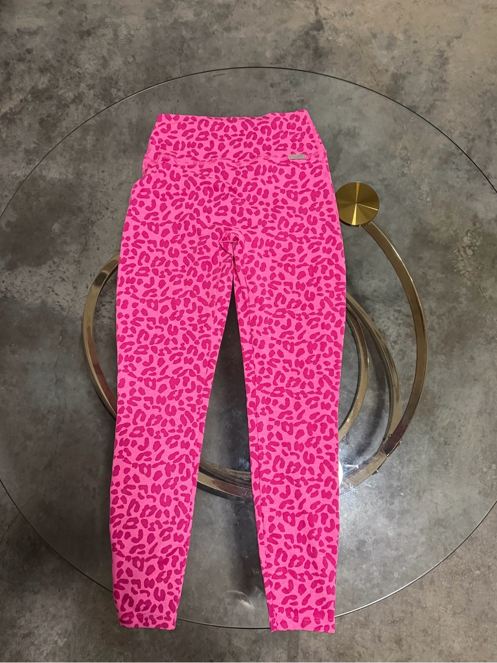 Bombshell Pink cheetah leggings